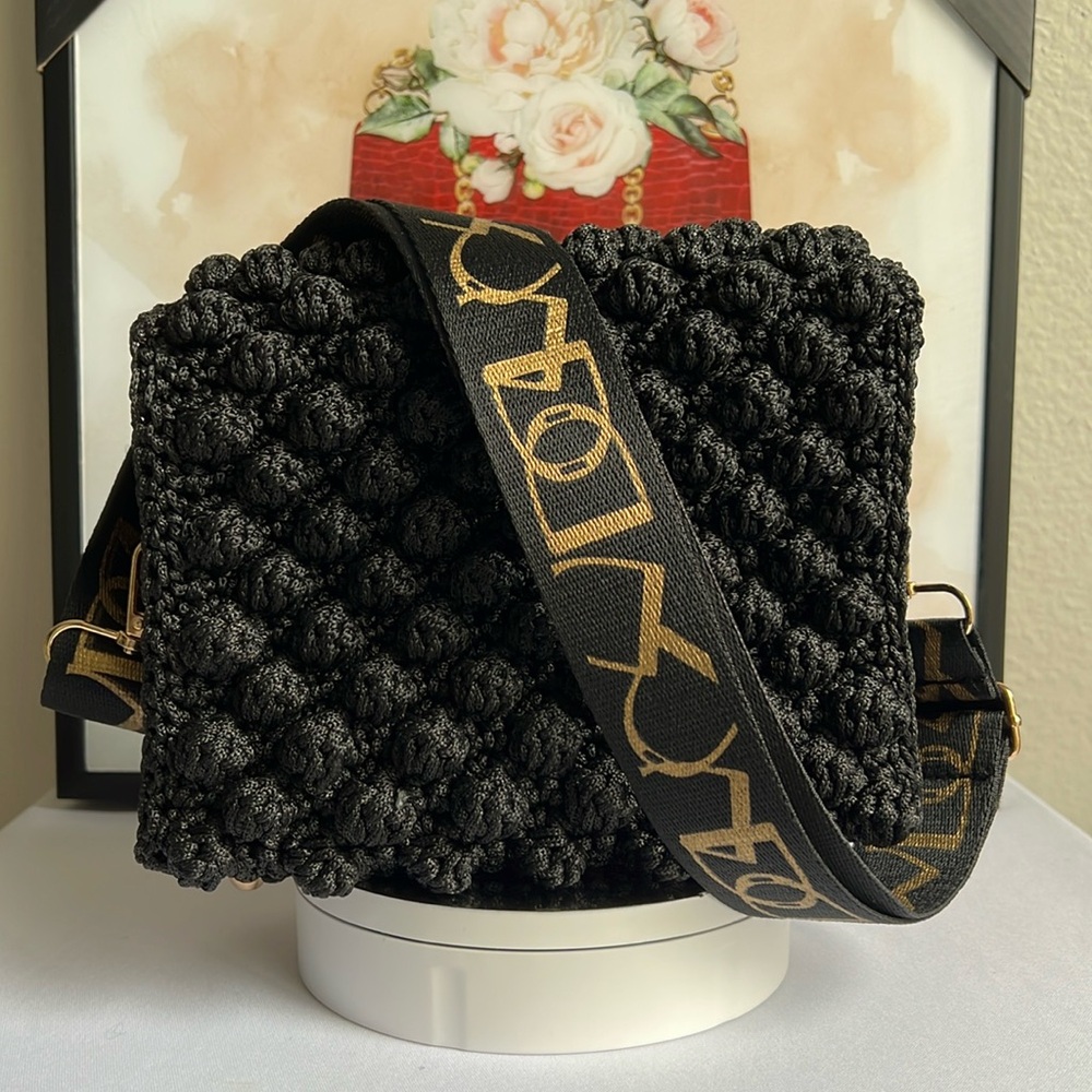 Classic Hand Crafted Crochet Crossbody Bag. - Picture 14 of 17